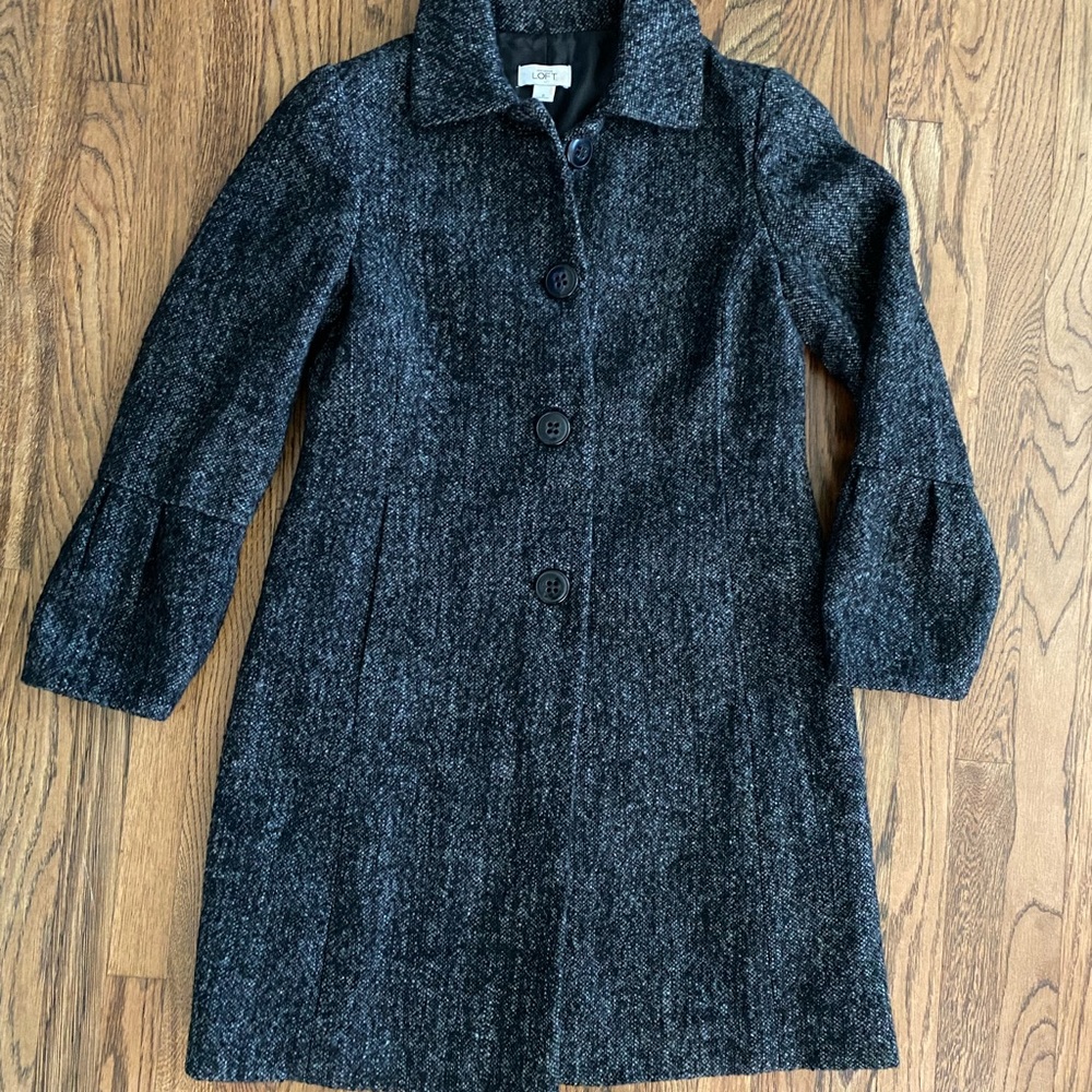 Ann Taylor Loft grey pebbled peacoat